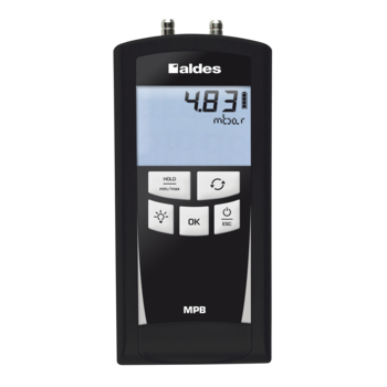 Electronic pressure gauge with its case